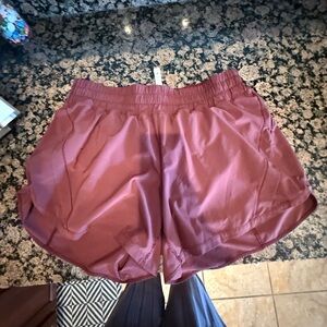 Lululemon size 14 // 5 inch inseam // one imperfection